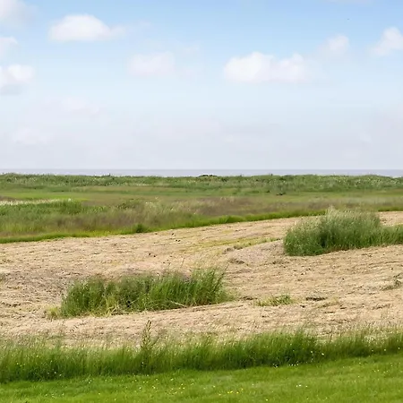 בית נופש Three-bedroom In נורדבורג