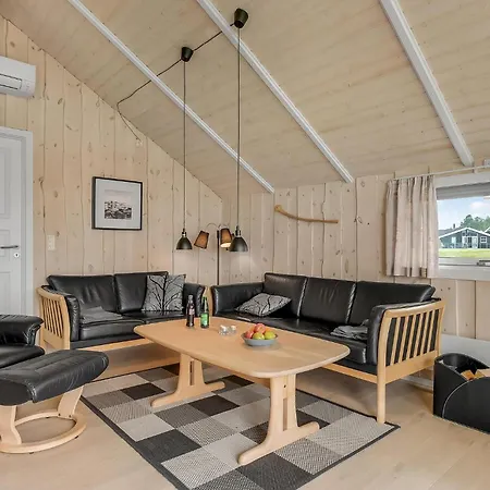 Three-bedroom In Ferienhaus