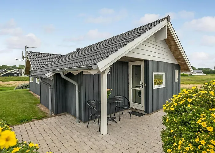 Three-bedroom In Vakantiehuis Nordborg